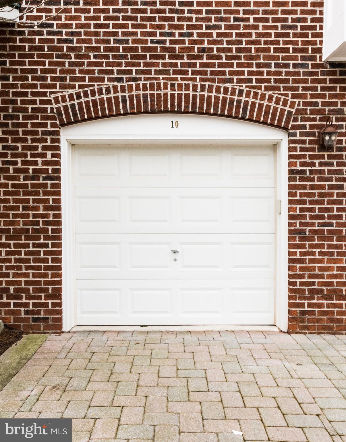 VILLAGE OF RIVER HILL - Residential