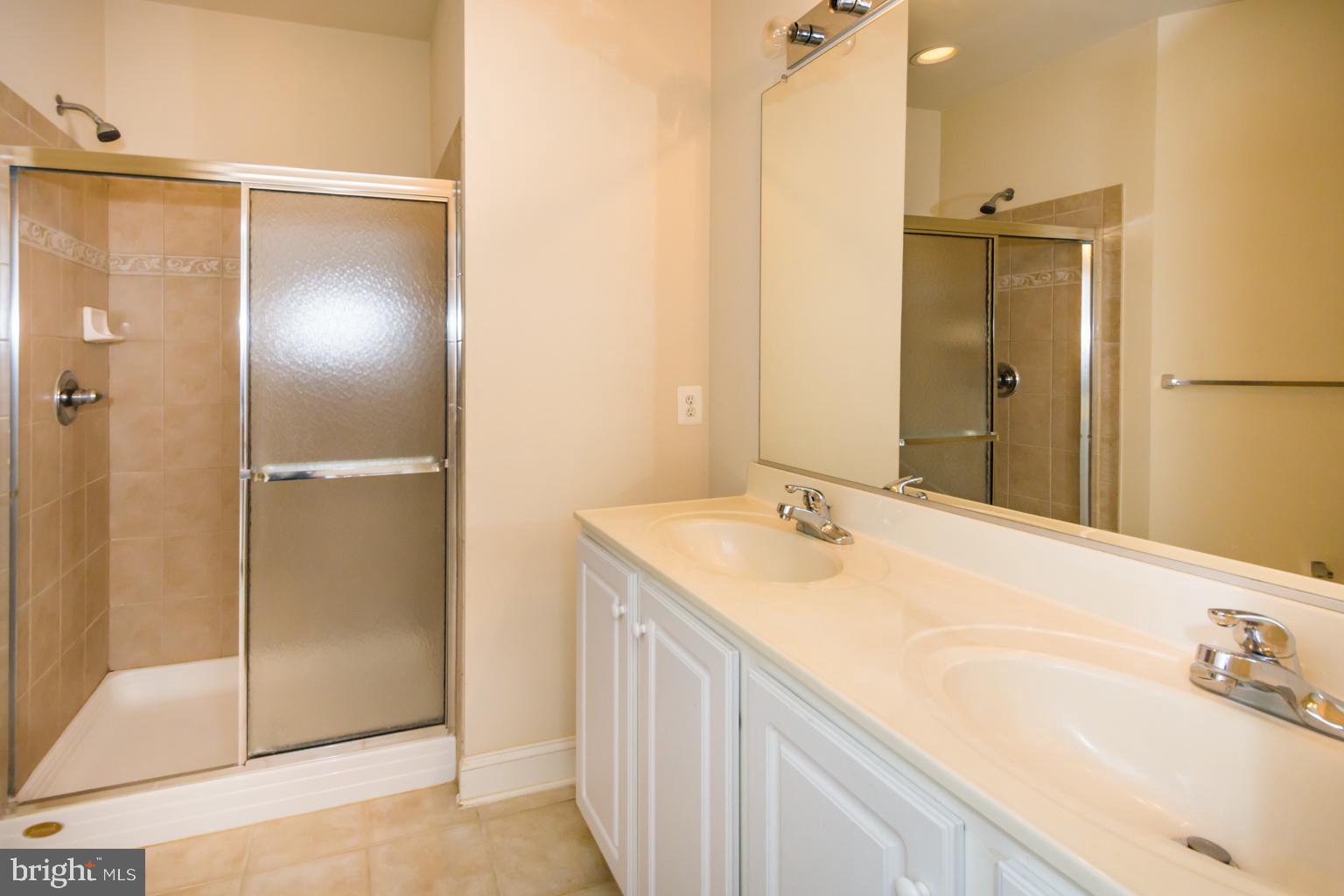 VILLAGE OF RIVER HILL - Residential