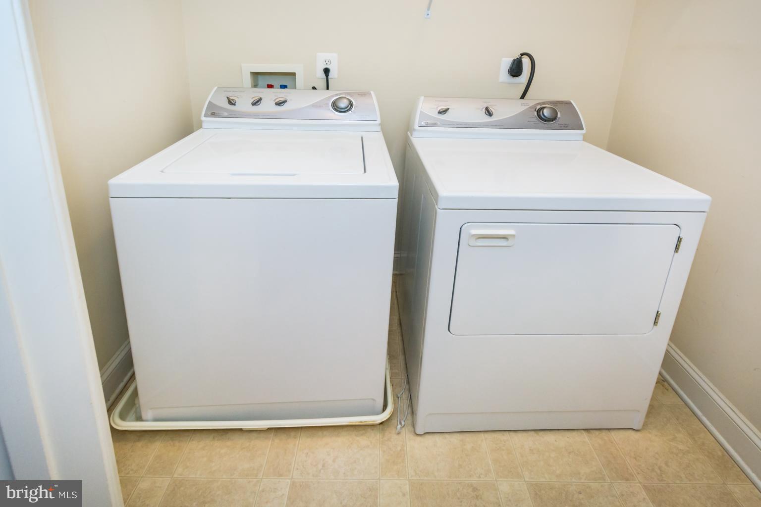 VILLAGE OF RIVER HILL - Residential