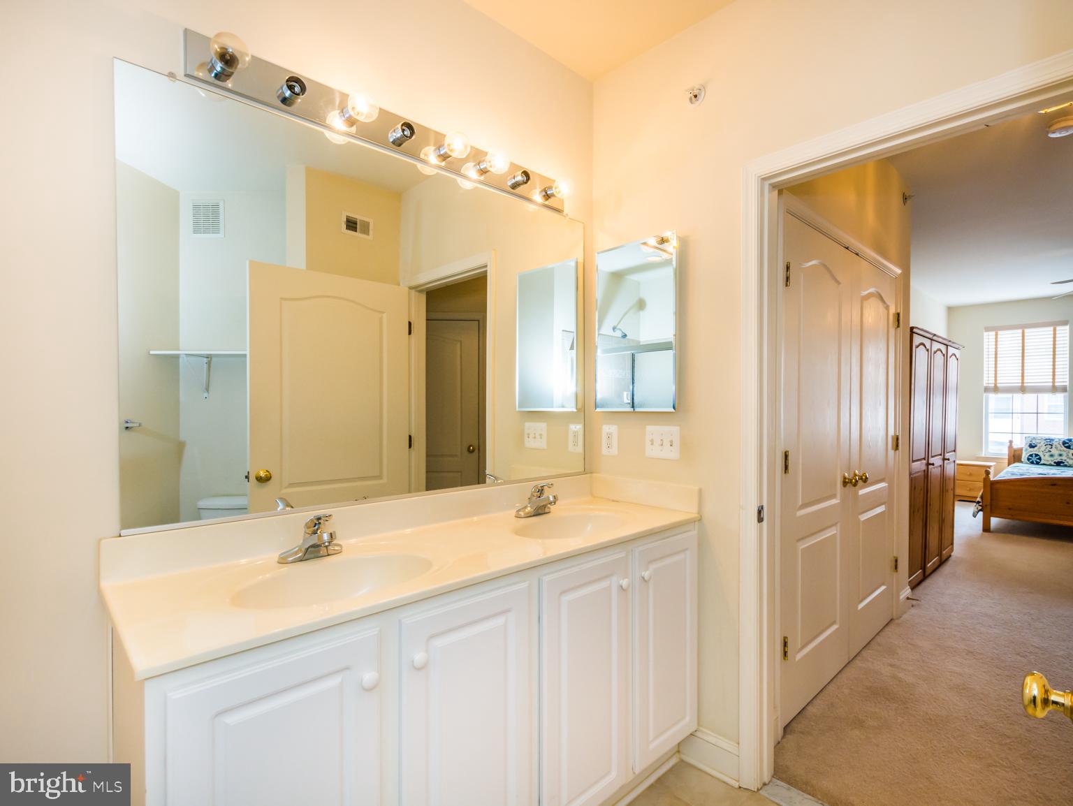 VILLAGE OF RIVER HILL - Residential