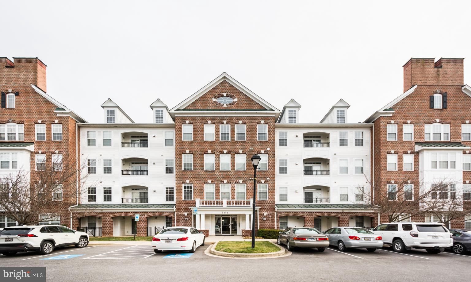 VILLAGE OF RIVER HILL - Residential