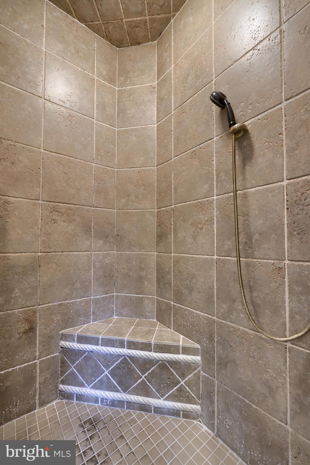 BENT CREEK - Residential