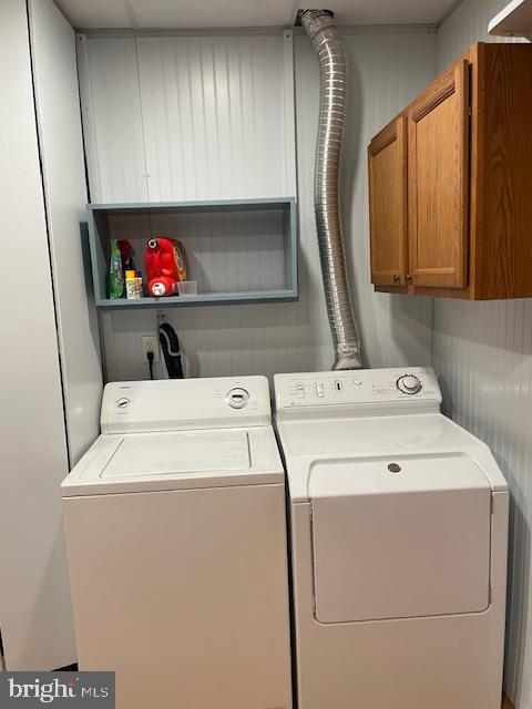 BLUEBERRY HILL - Residential Lease