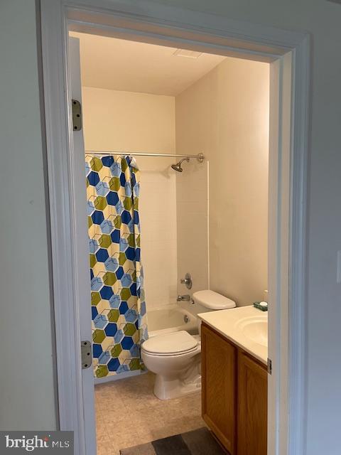 BLUEBERRY HILL - Residential Lease