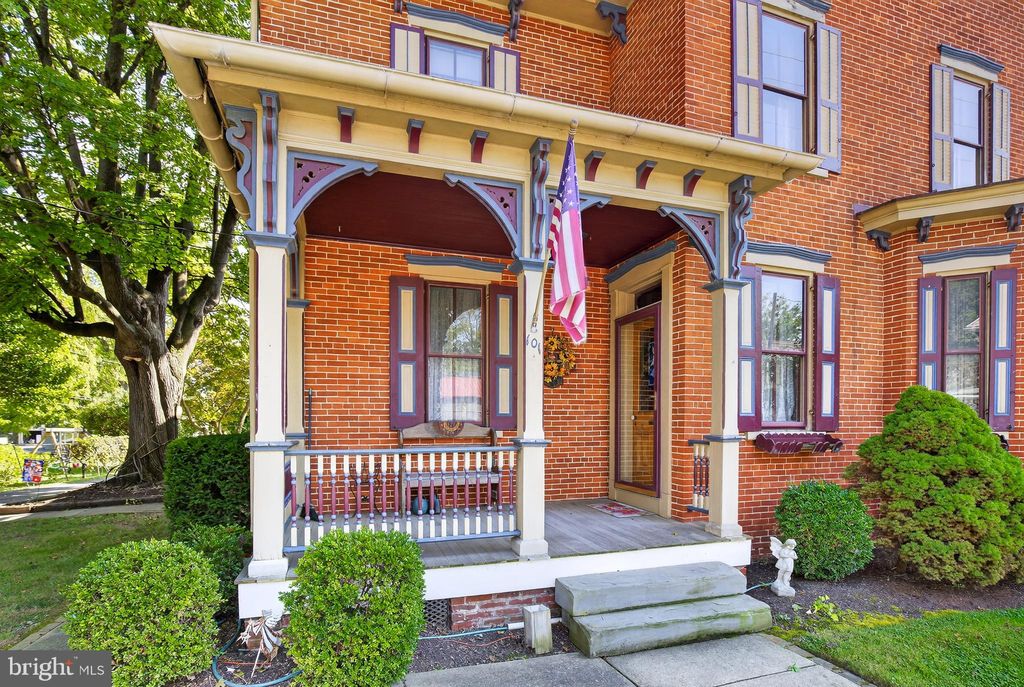 Photo of 101 Miller Street, STRASBURG, PA 17579 (MLS # PALA2076868)