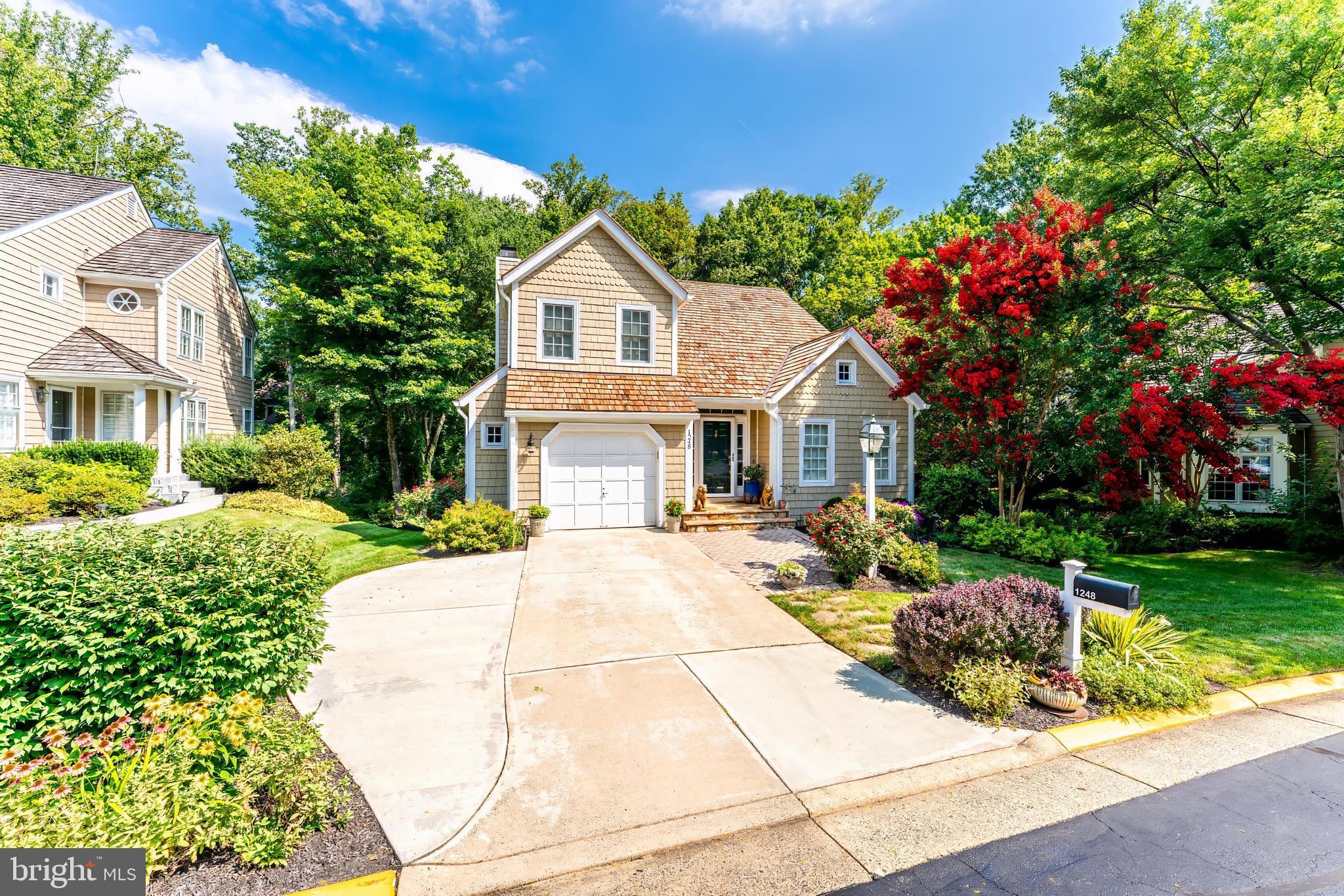 1248 LAMPLIGHTER WAY