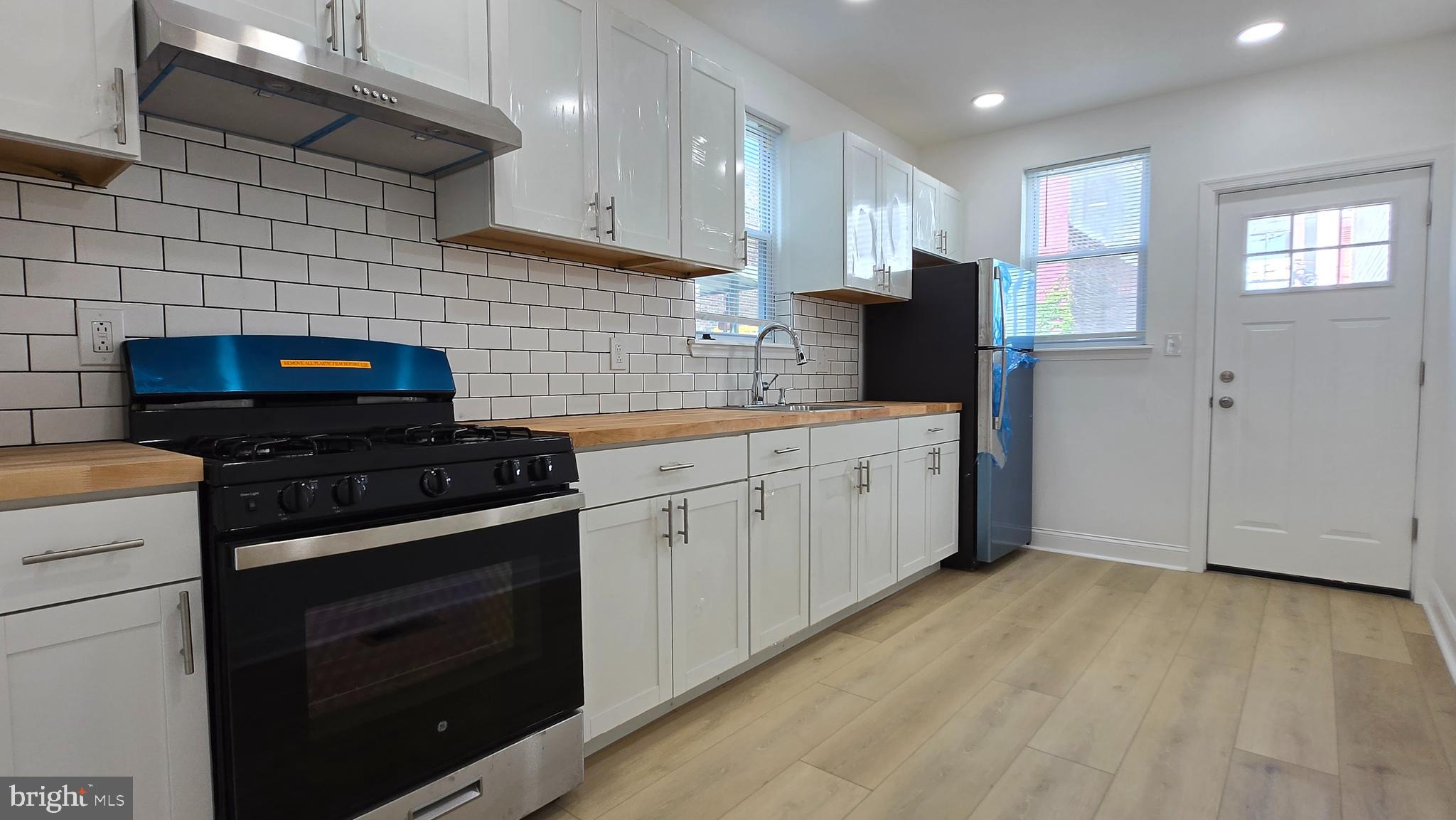 FISHTOWN - Residential Lease