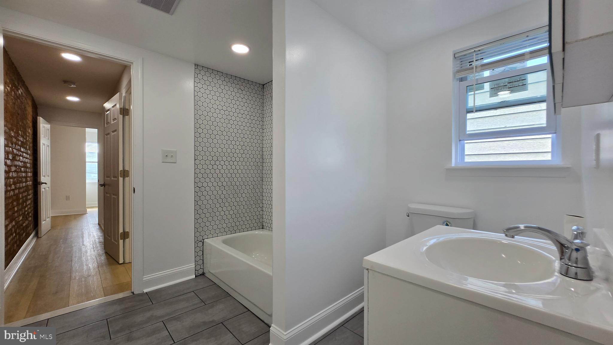 FISHTOWN - Residential Lease