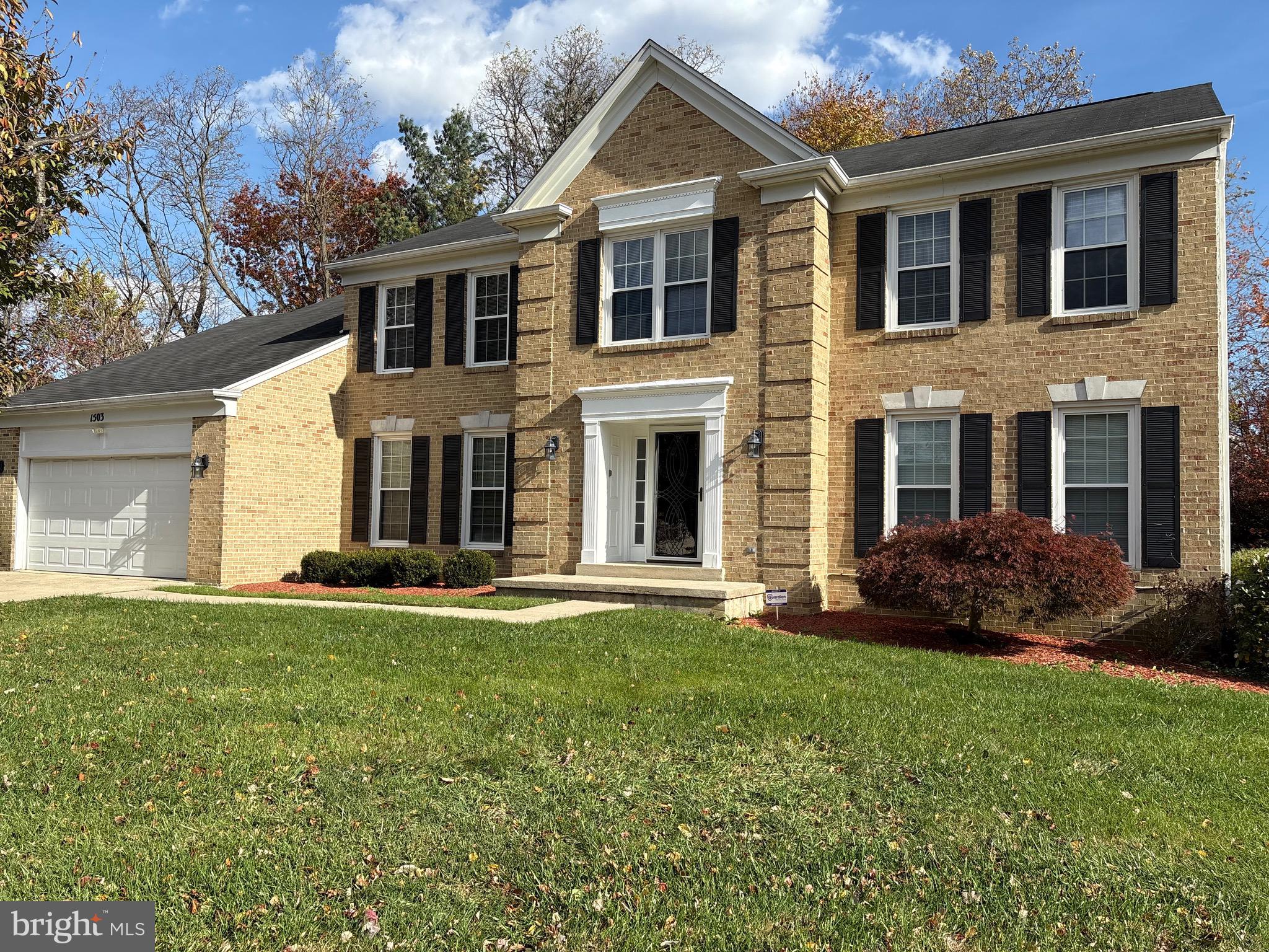 1503 DEER RUN COURT