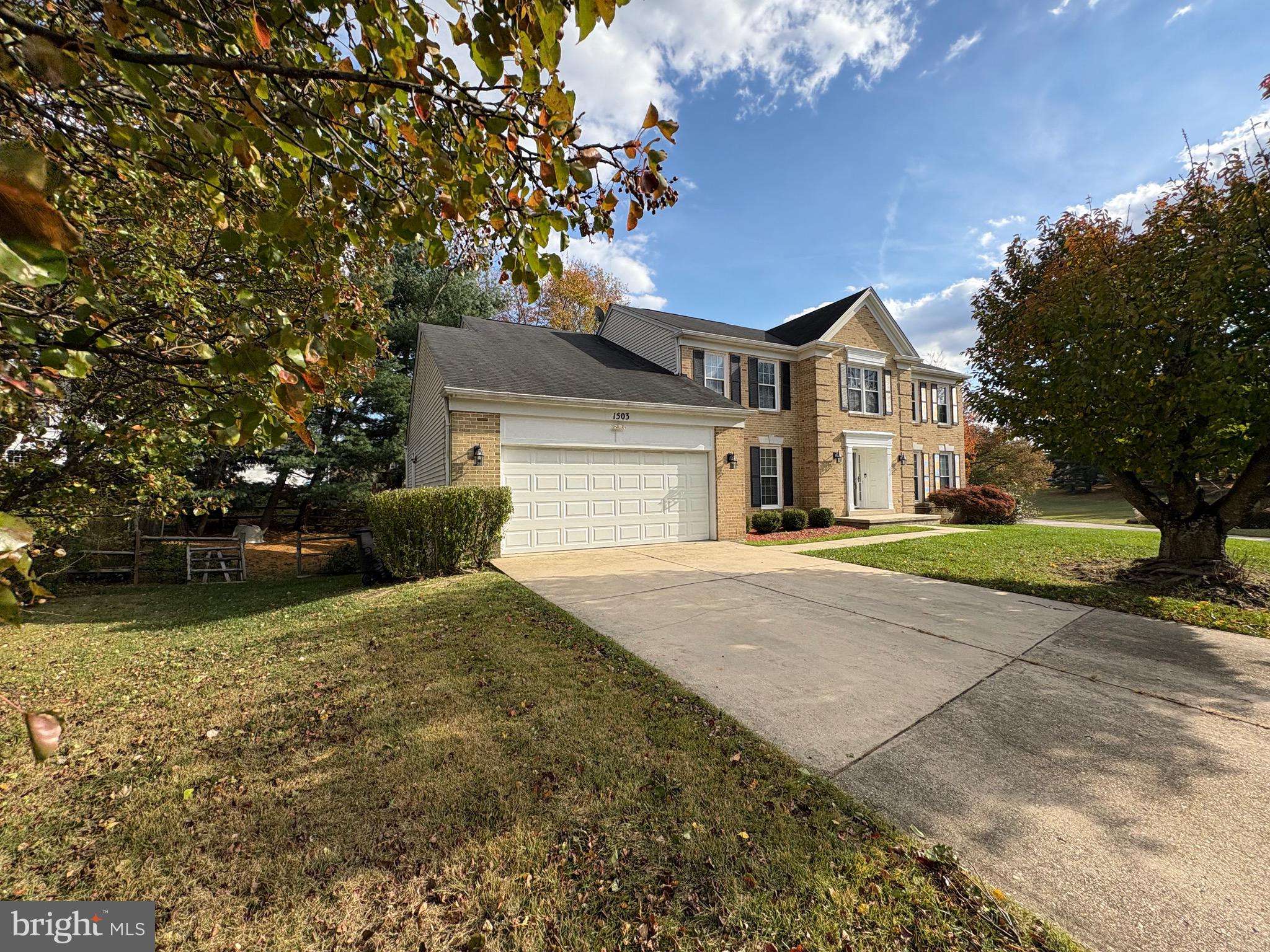 1503 DEER RUN COURT