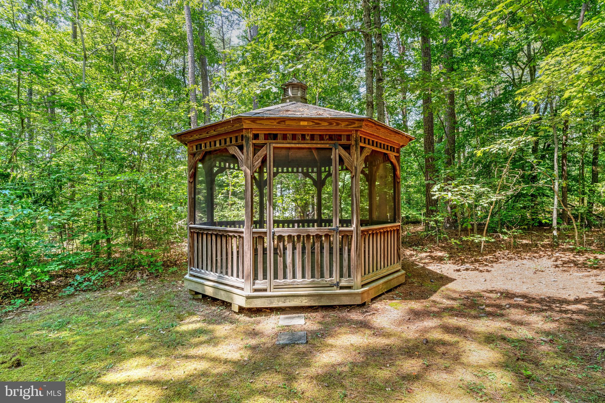 GREEN FOREST - Residential