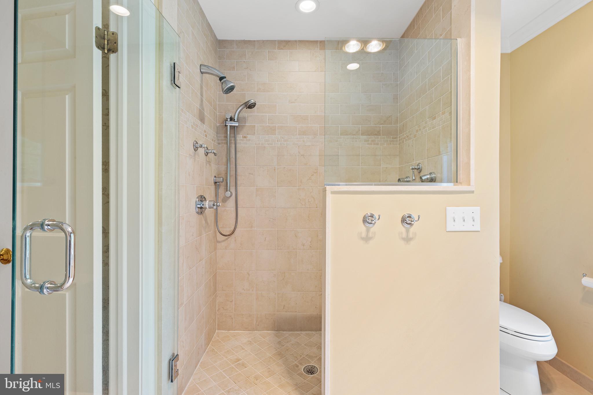 POND VIEW ESTATES - Residential