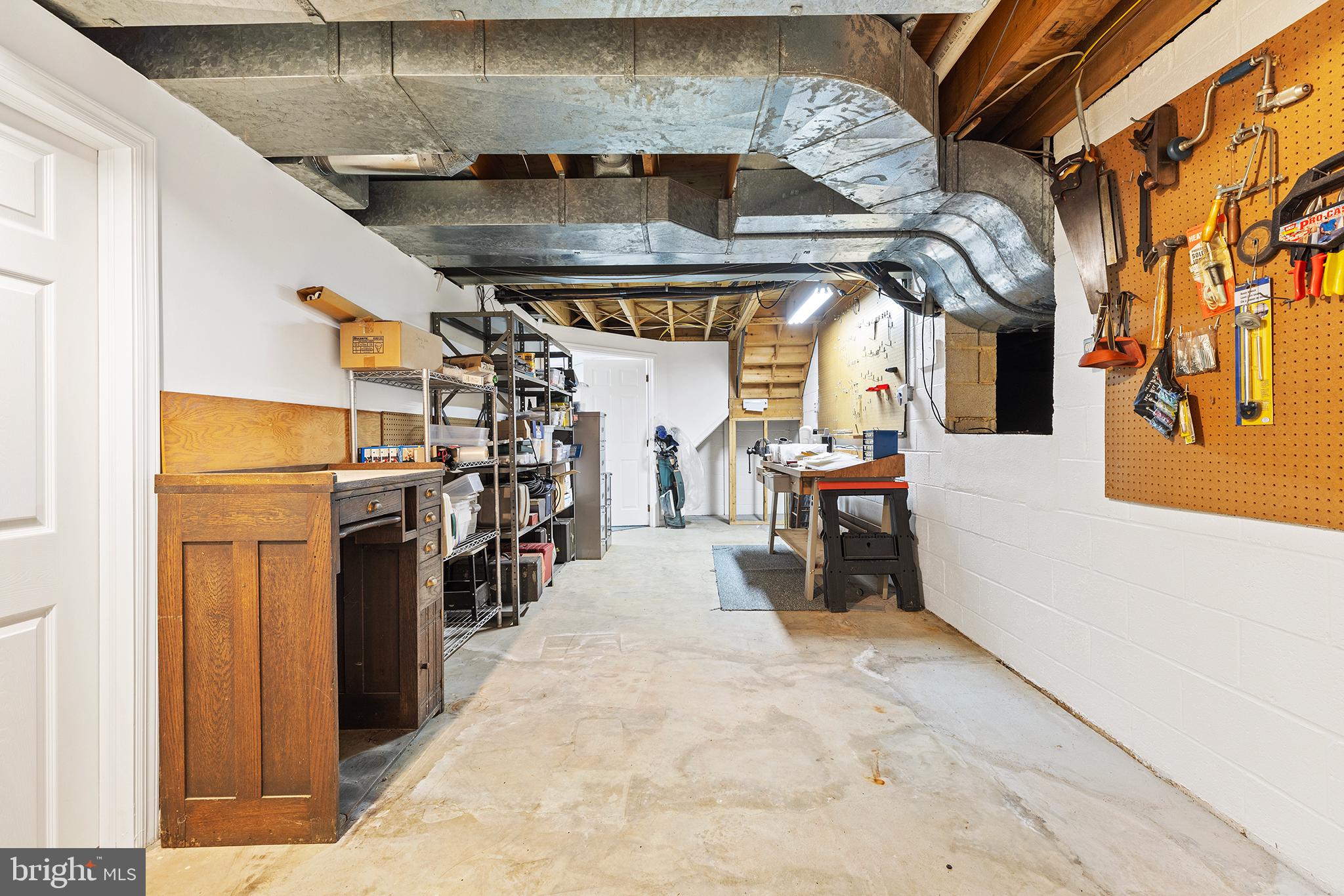 POND VIEW ESTATES - Residential