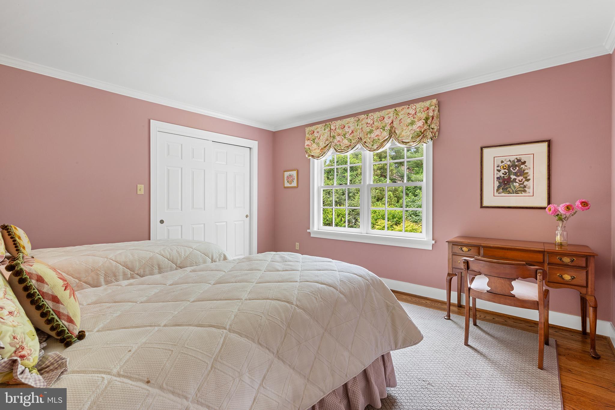 POND VIEW ESTATES - Residential