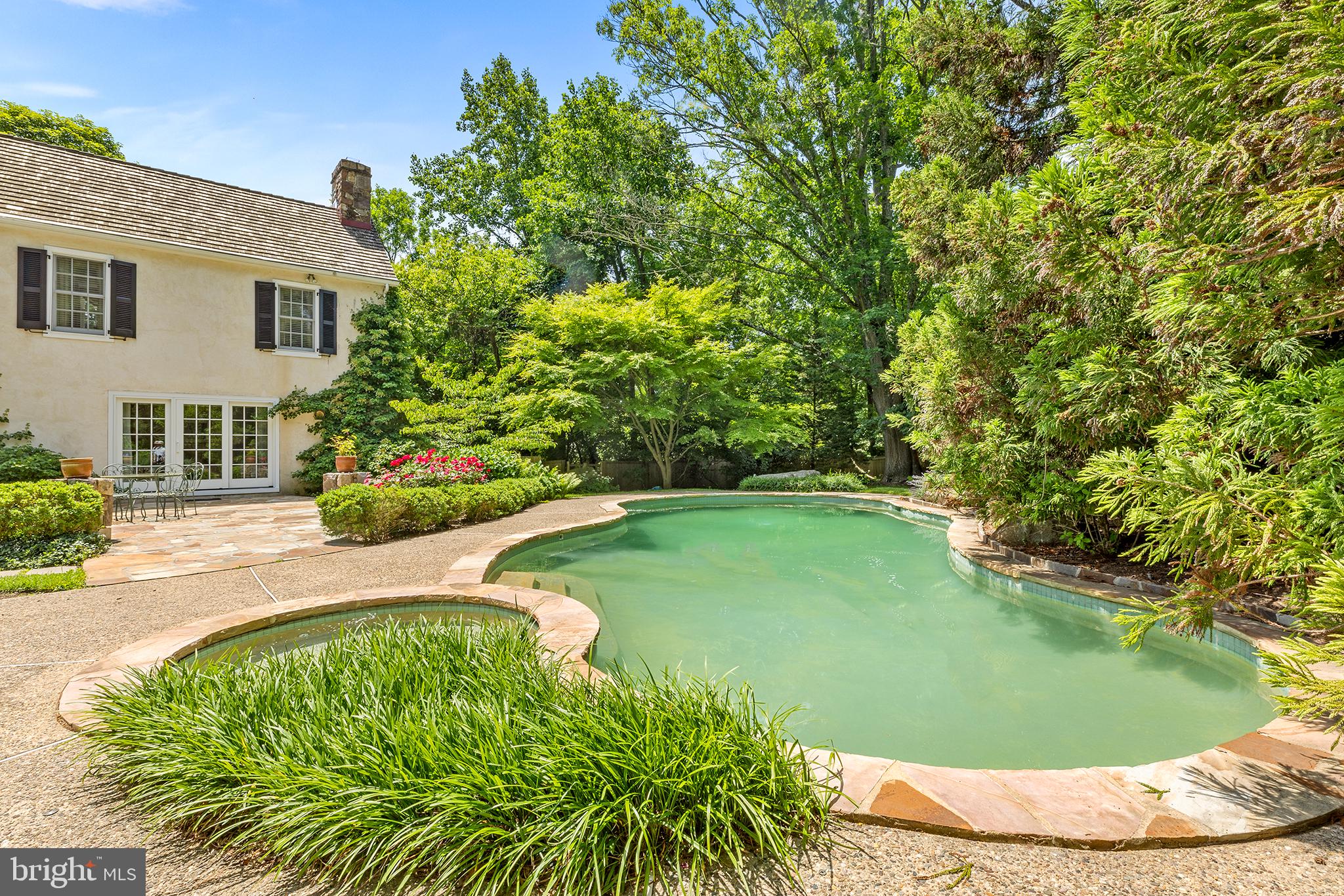 POND VIEW ESTATES - Residential