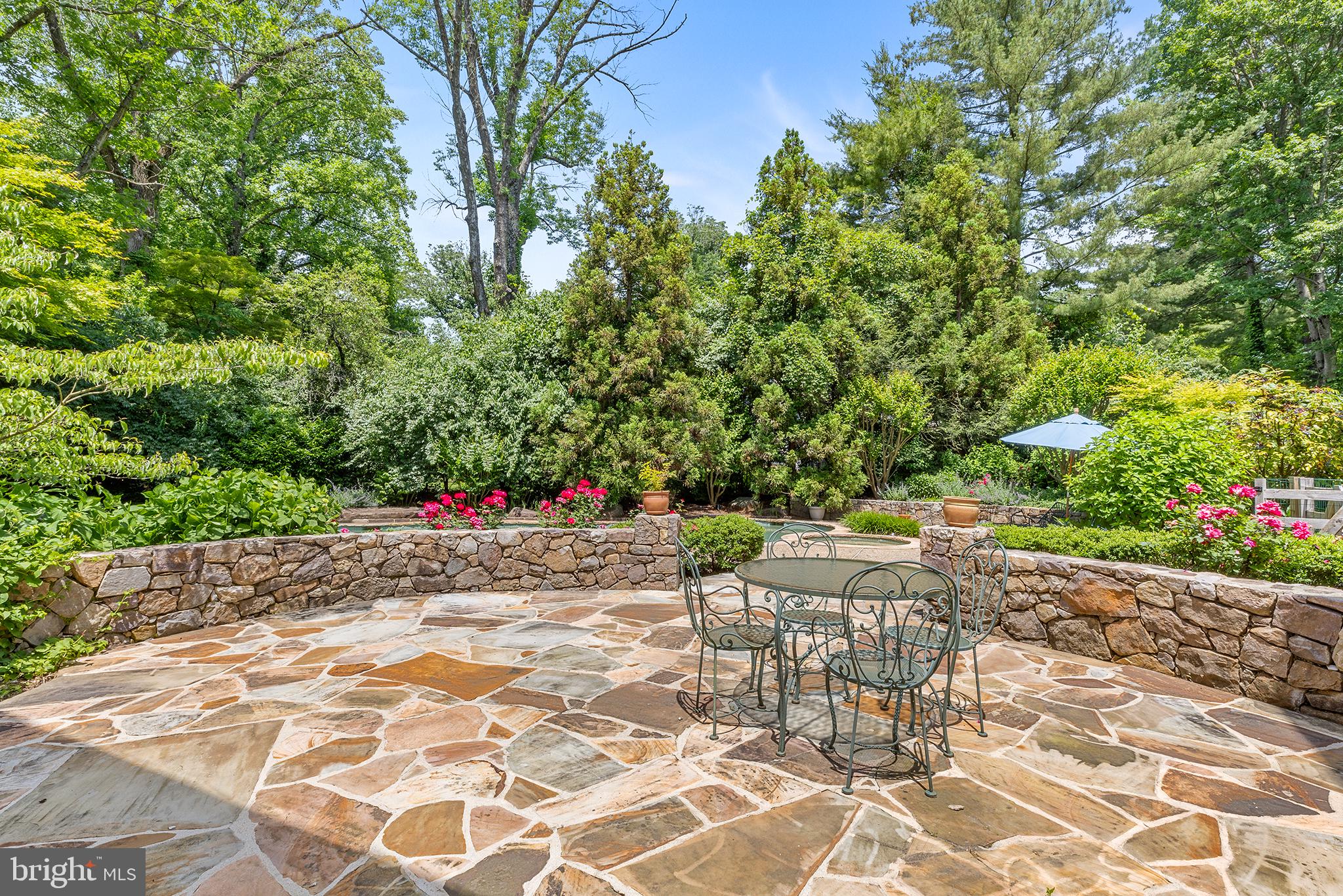 POND VIEW ESTATES - Residential