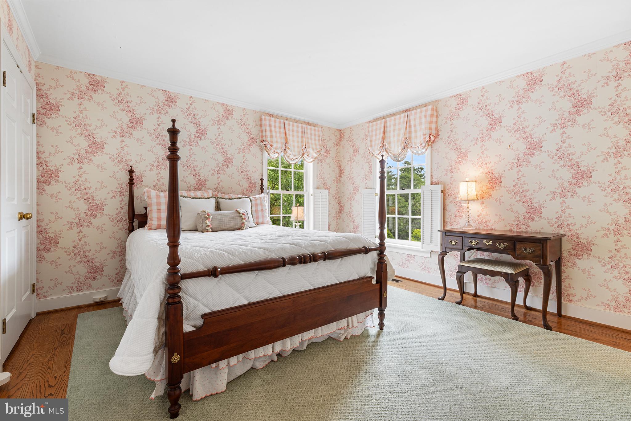 POND VIEW ESTATES - Residential