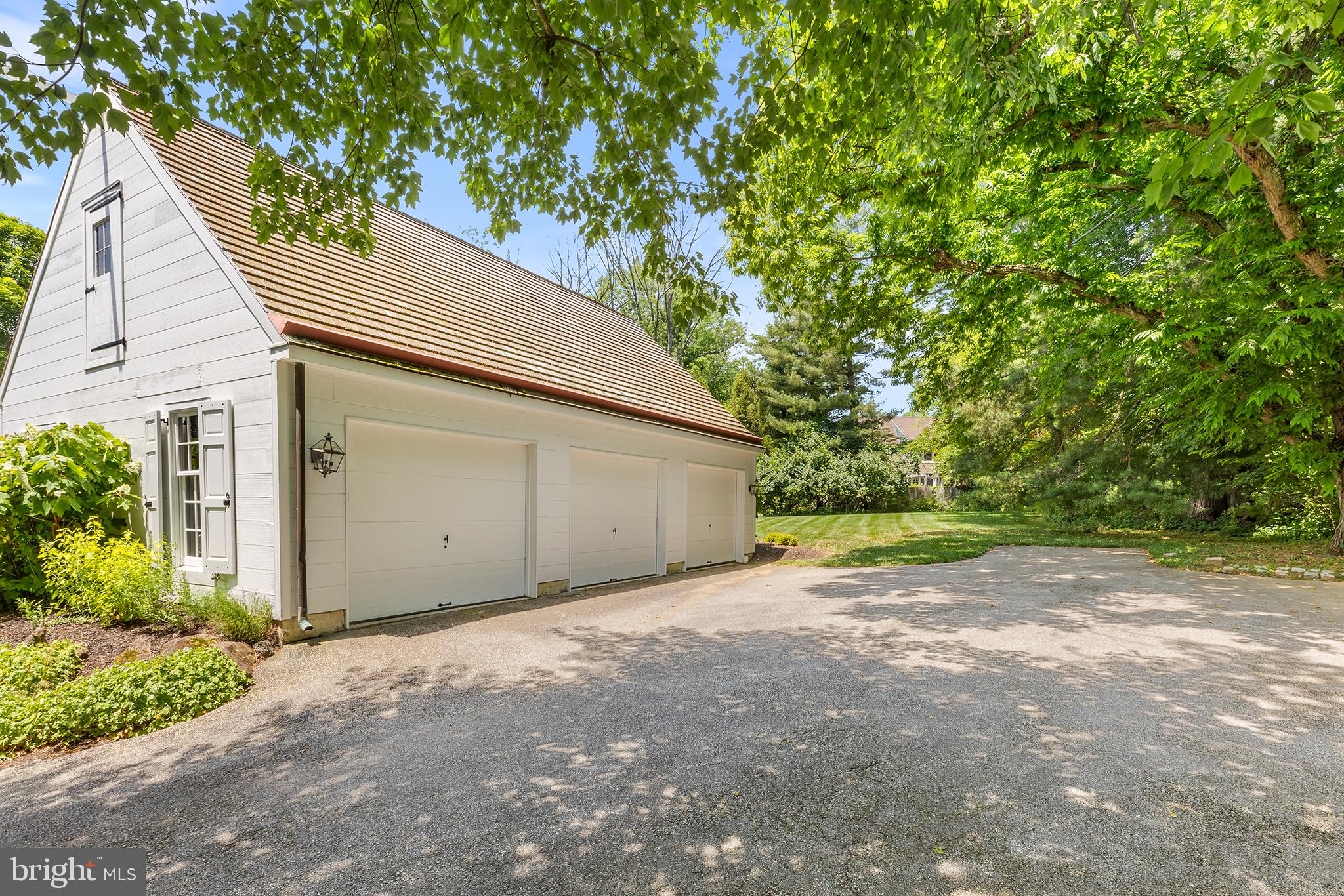 POND VIEW ESTATES - Residential