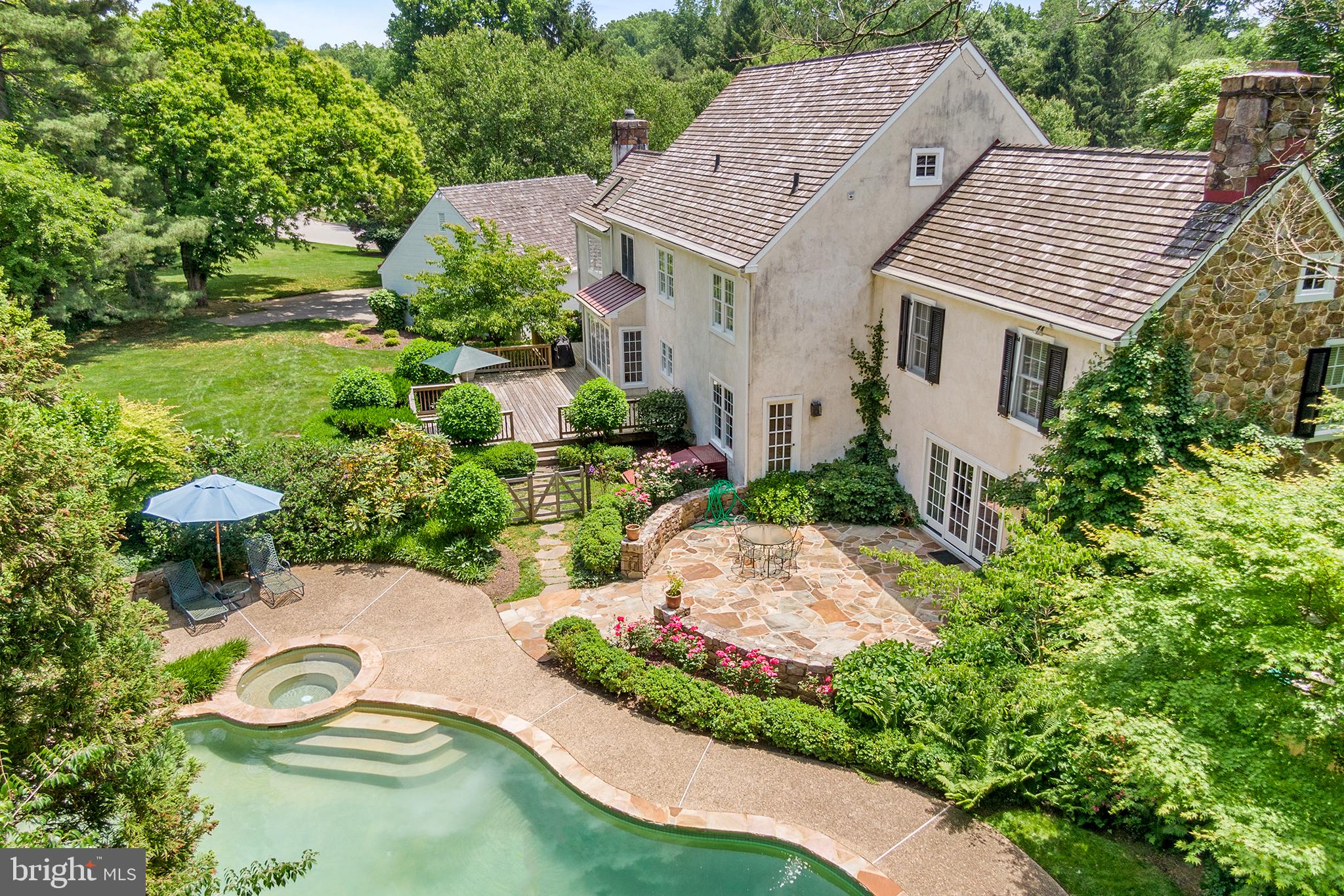 POND VIEW ESTATES - Residential