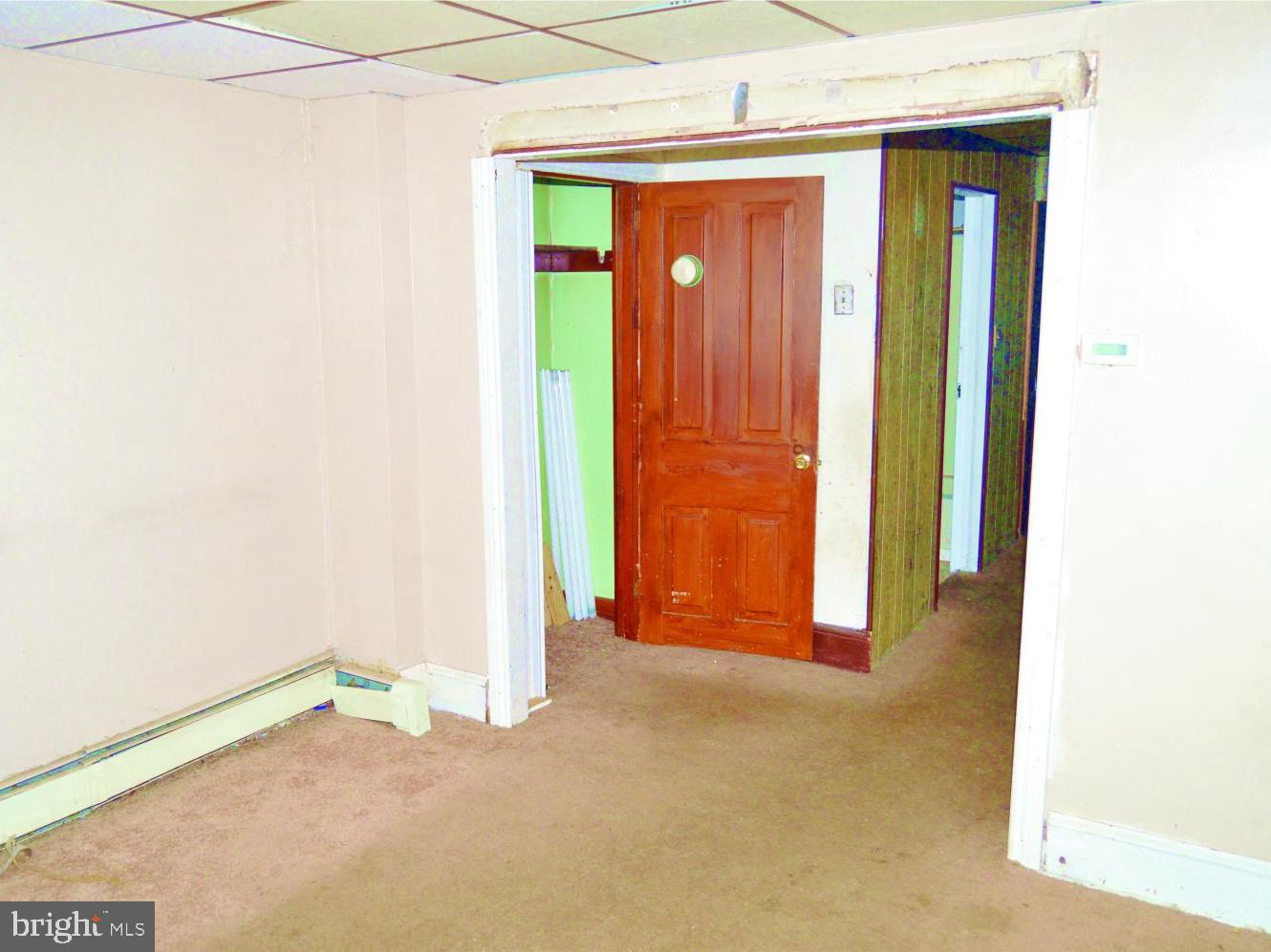 733 E PHILADELPHIA AVENUE