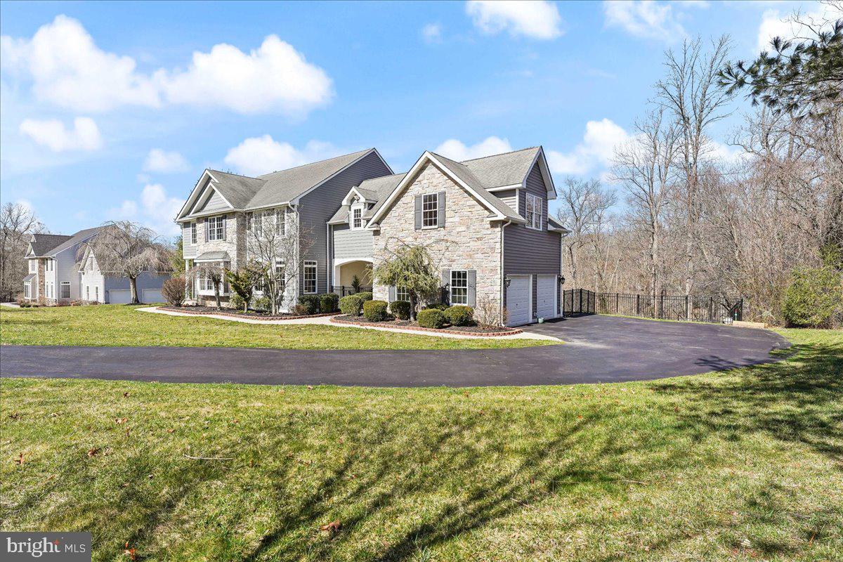 ROCHFORD ESTATES - Residential