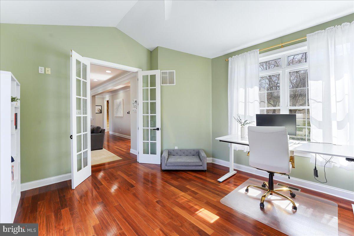 ROCHFORD ESTATES - Residential