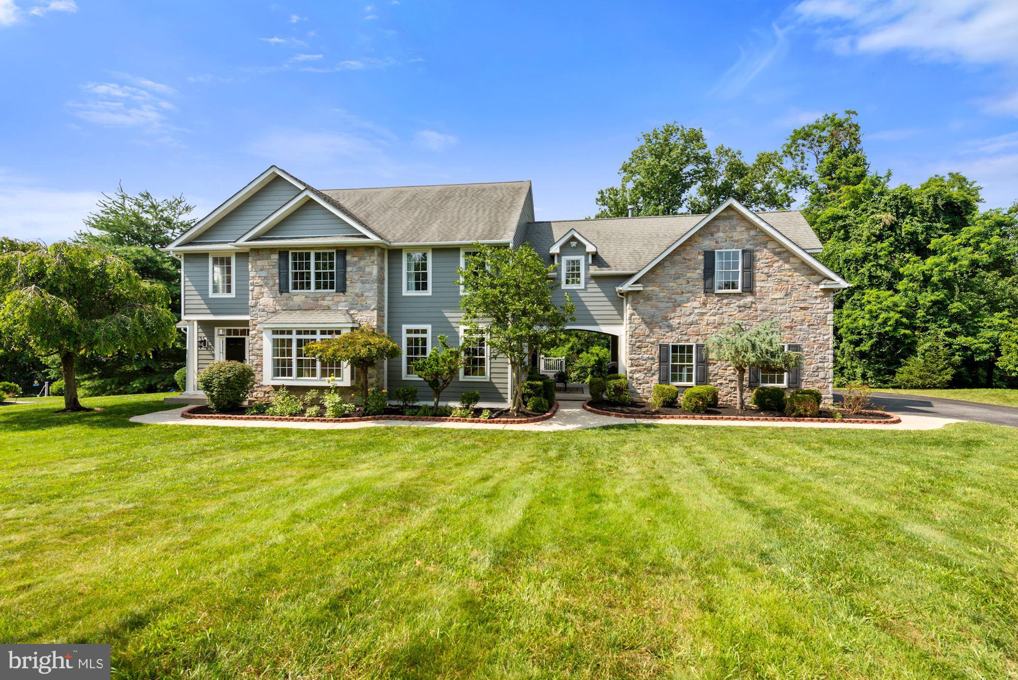 ROCHFORD ESTATES - Residential