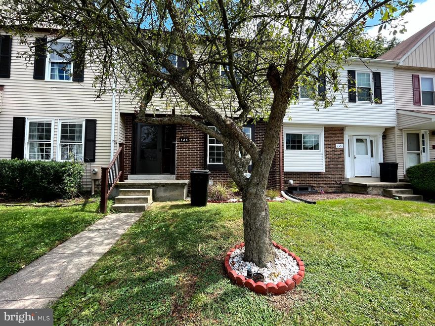 Charming home located in the community of Box Hill. This homes has been updated with NEW roof, luxury vinyl floors throughout, new kitchen cabinets equipped with stainless steel appliances. HVAC approximately 2 years old. Water heater approximately 5 years old.  Spacious bedrooms along with large closets in each bedroom. Finished basement allowing for more living space and entertainment.  Fenced in rear yard with lower level patio and deck off of kitchen.  Community pool! Close to schools, shopping and transportation.  Don't miss out on the opportunity to own this home!