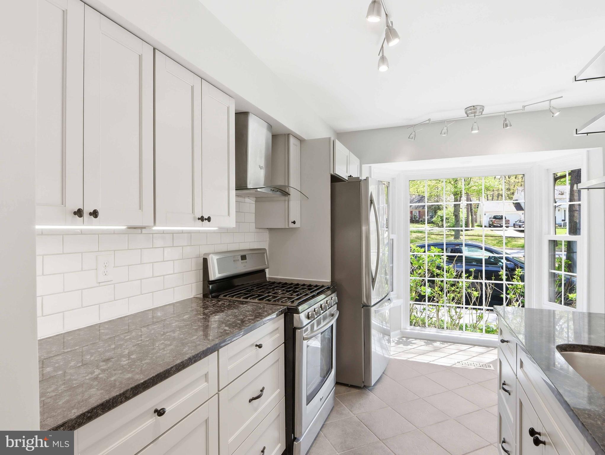 LAKE LOUISE - Residential