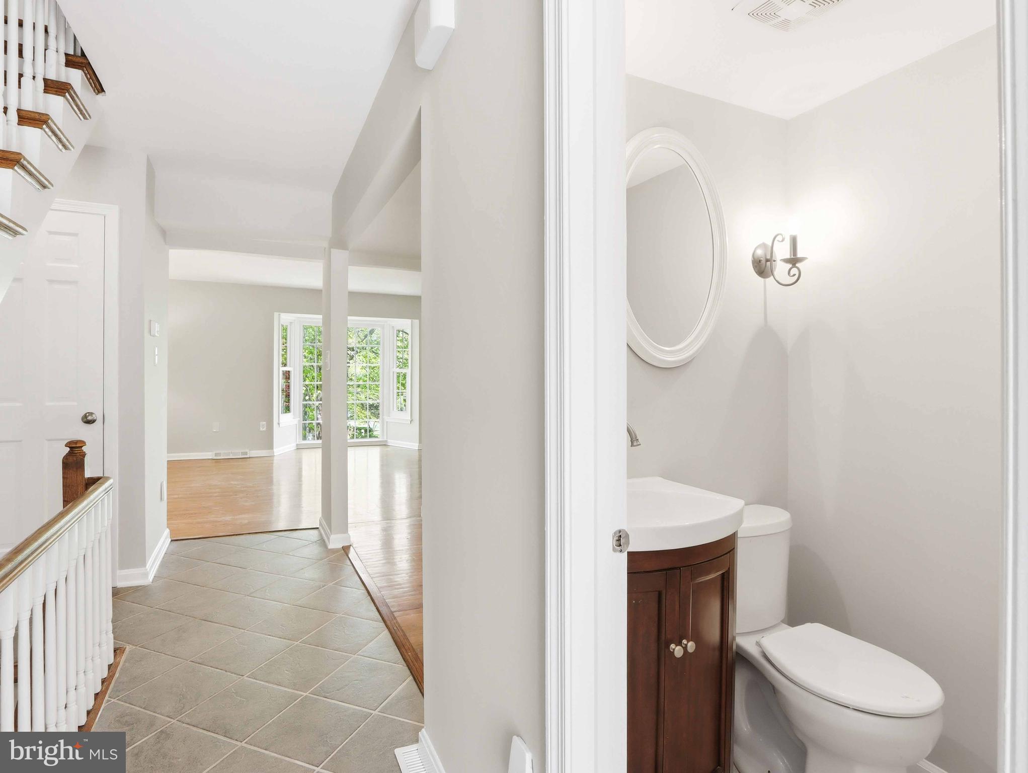 LAKE LOUISE - Residential