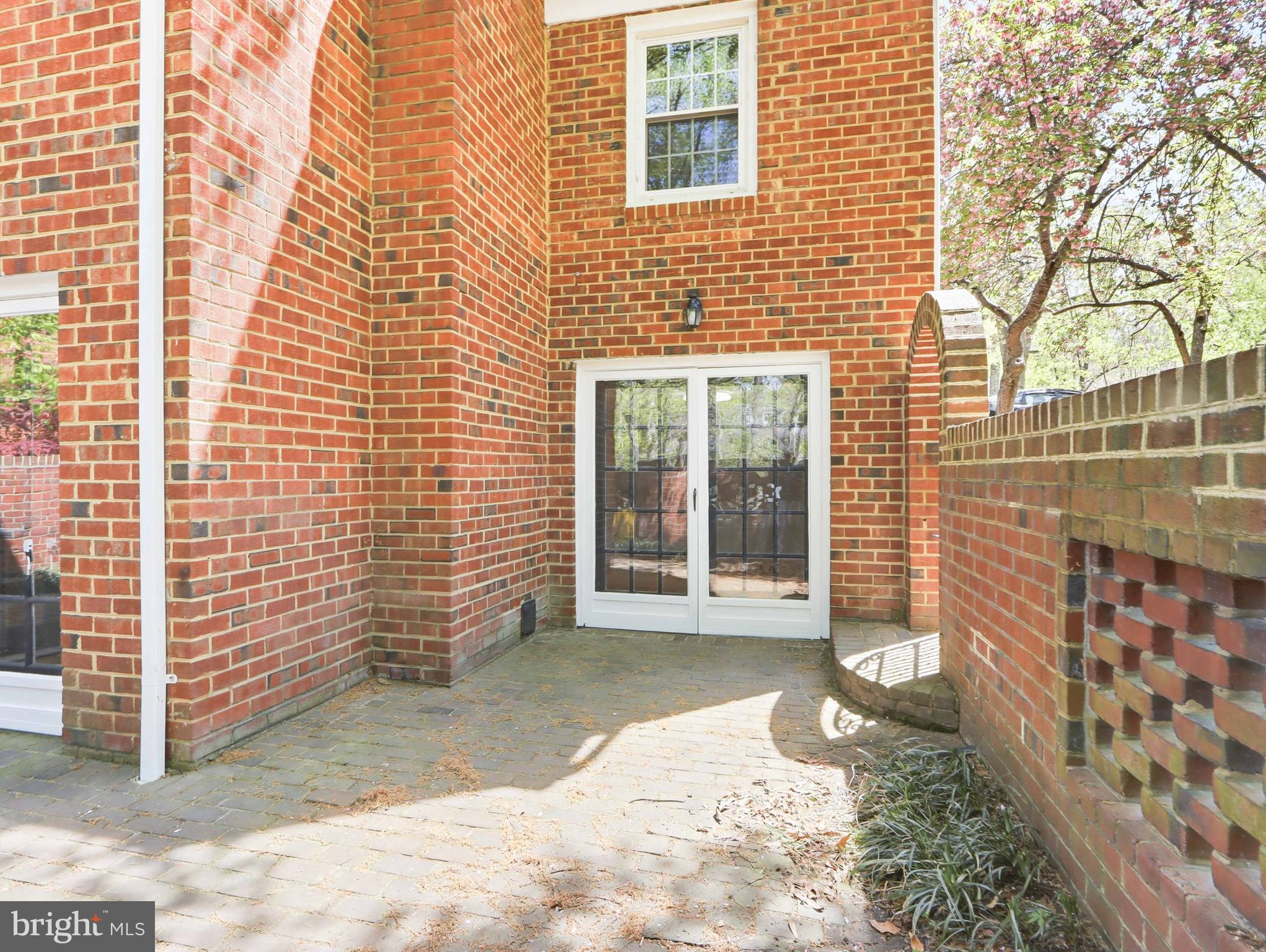 LAKE LOUISE - Residential