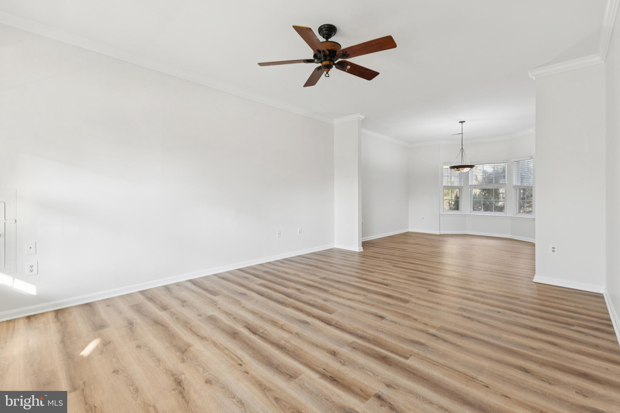 DORCHESTER - ST. CHARLES - Residential