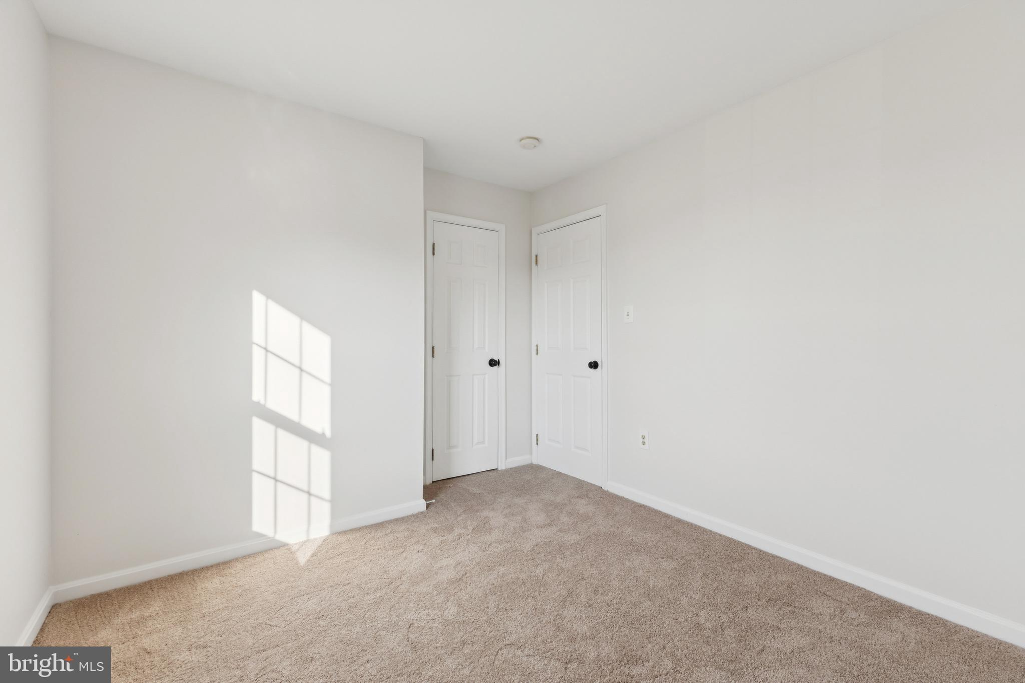 DORCHESTER - ST. CHARLES - Residential