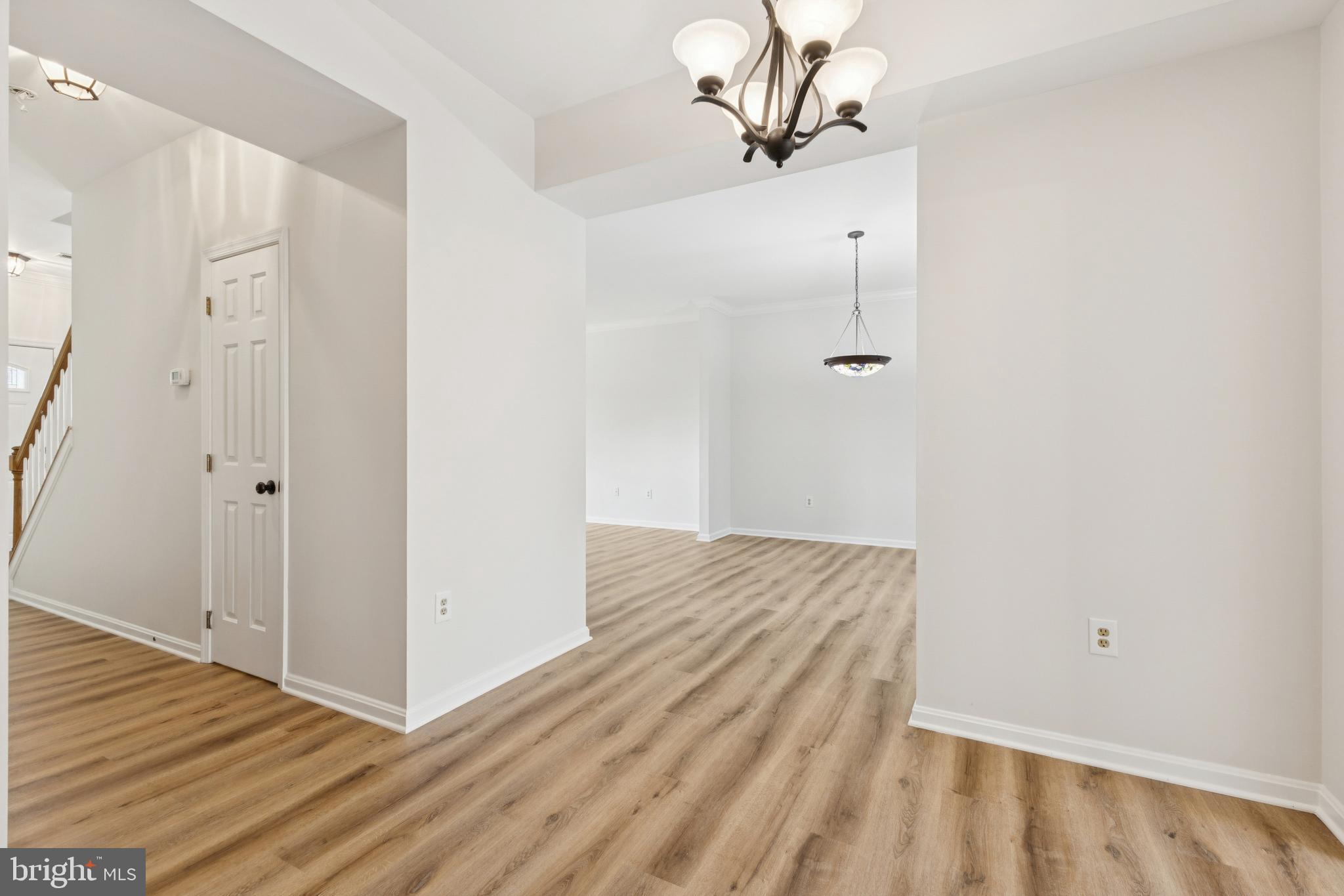 DORCHESTER - ST. CHARLES - Residential