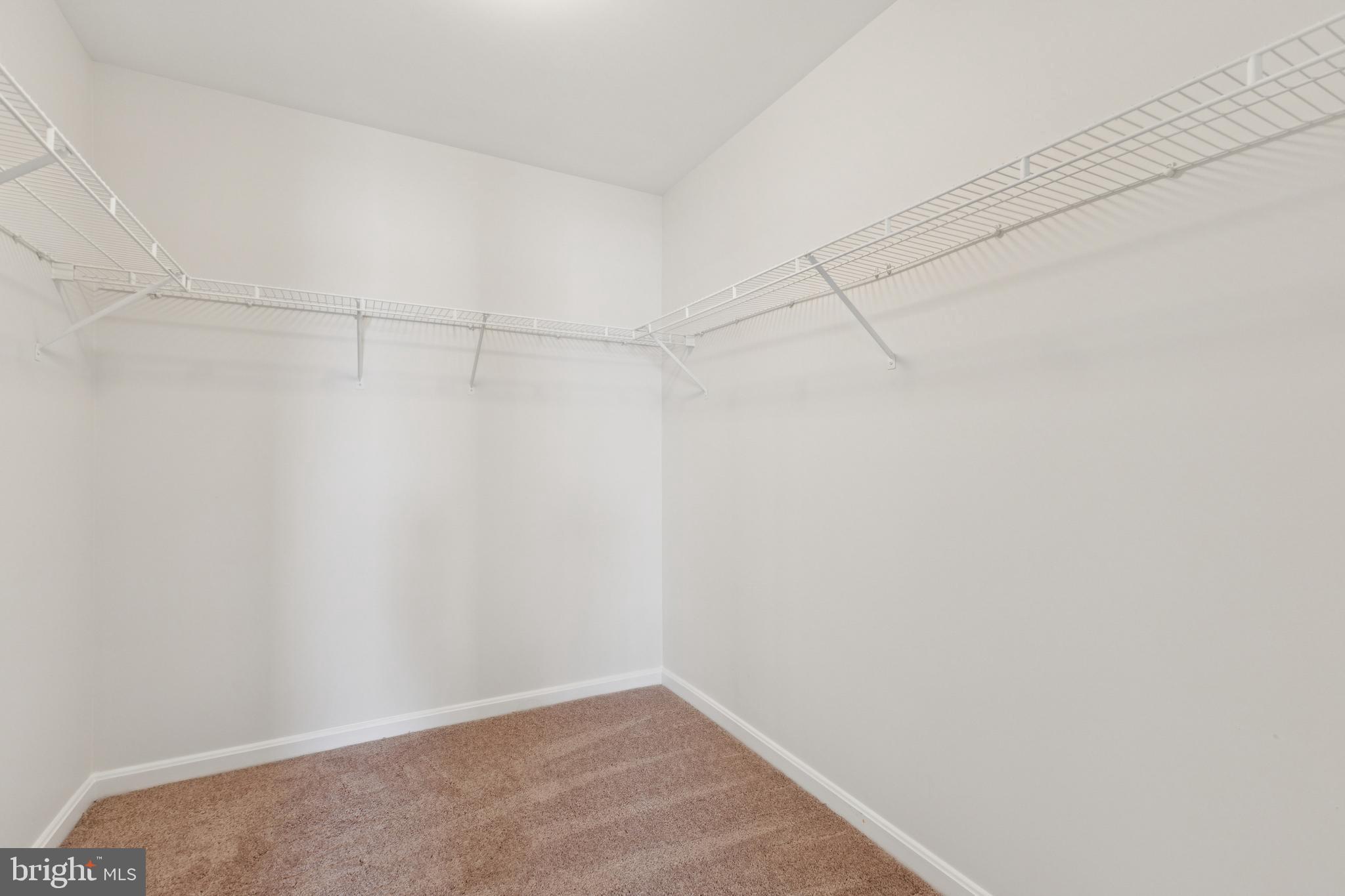 DORCHESTER - ST. CHARLES - Residential