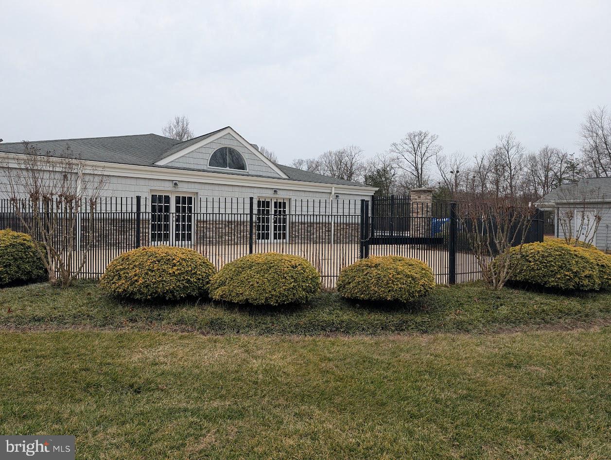 DORCHESTER - ST. CHARLES - Residential