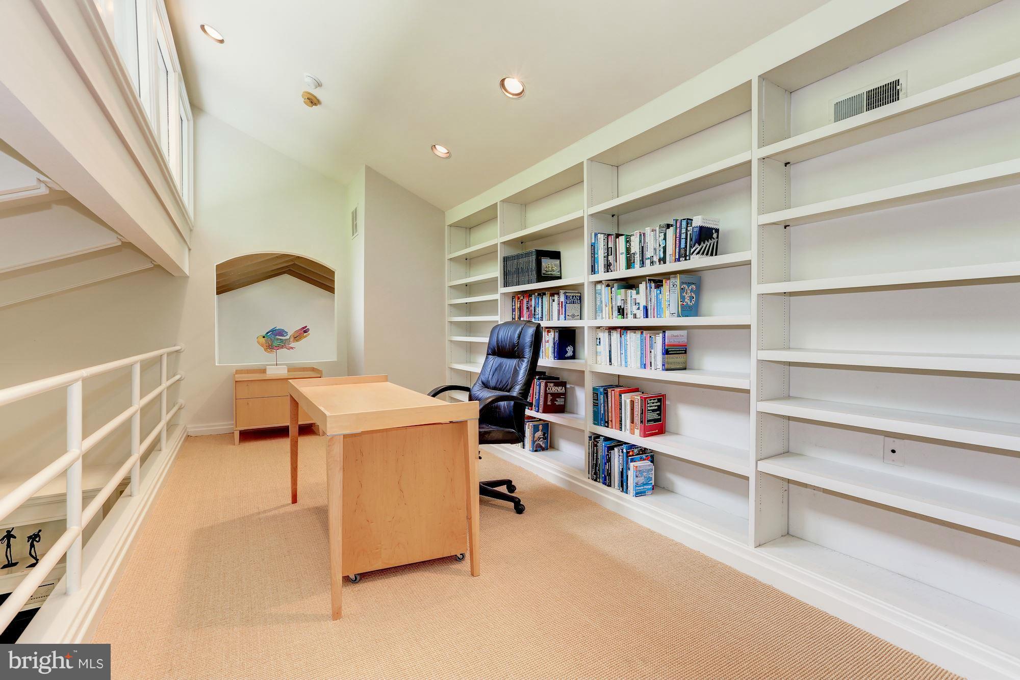 DARNESTOWN OUTSIDE - Residential