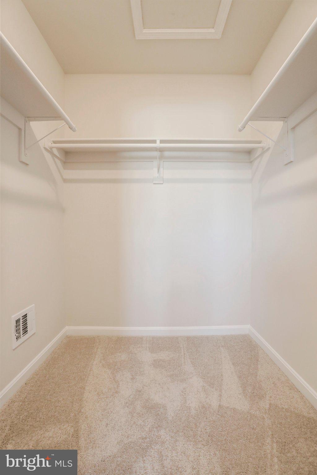 DILLON FARM - Residential Lease