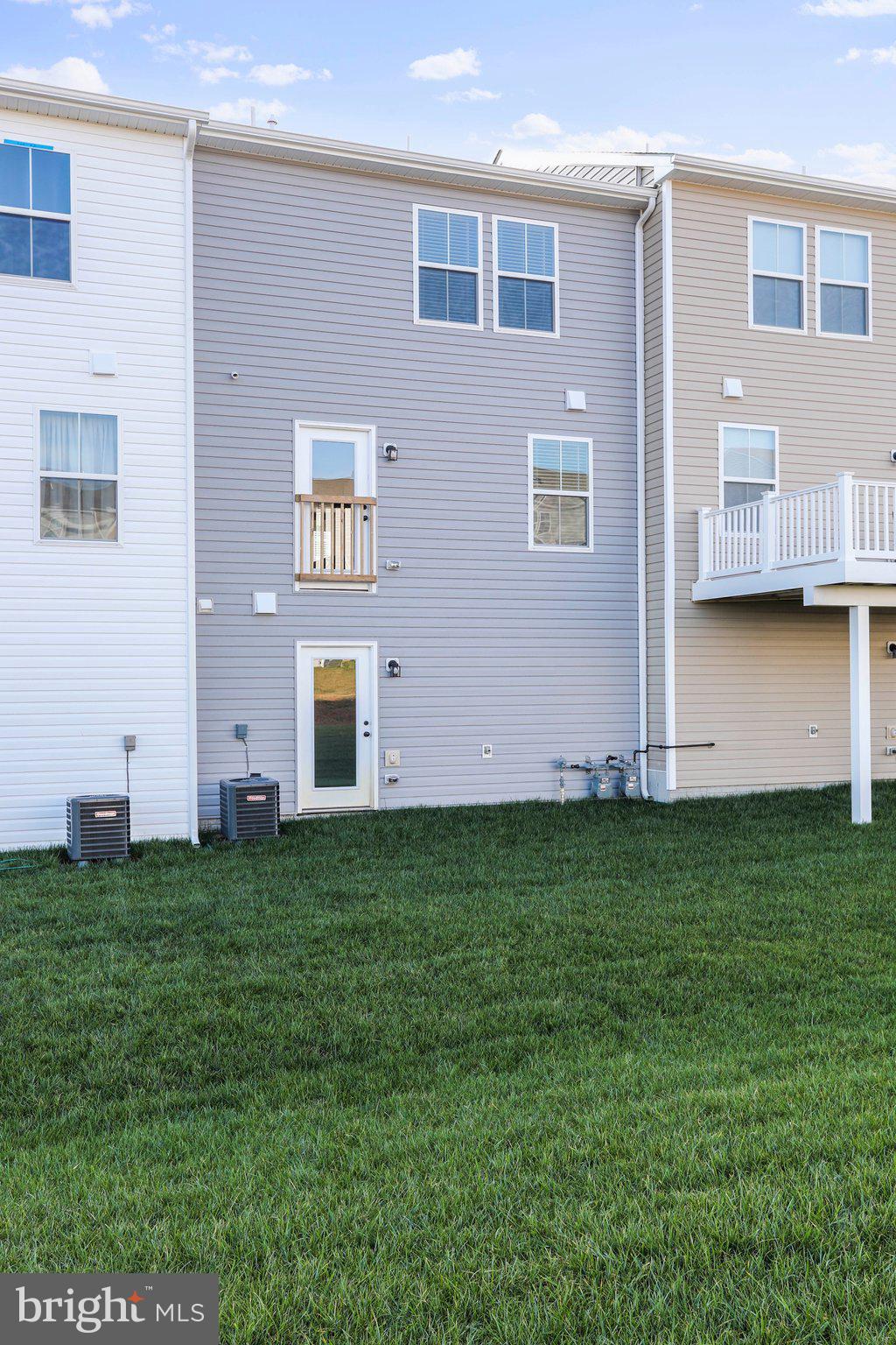 DILLON FARM - Residential Lease