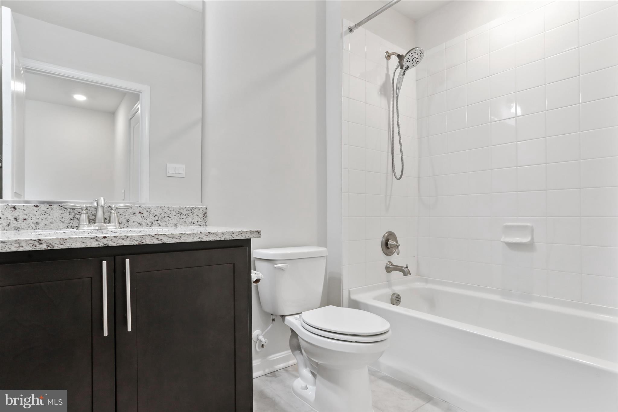 GARRISON FALLS THE LINKS - Residential