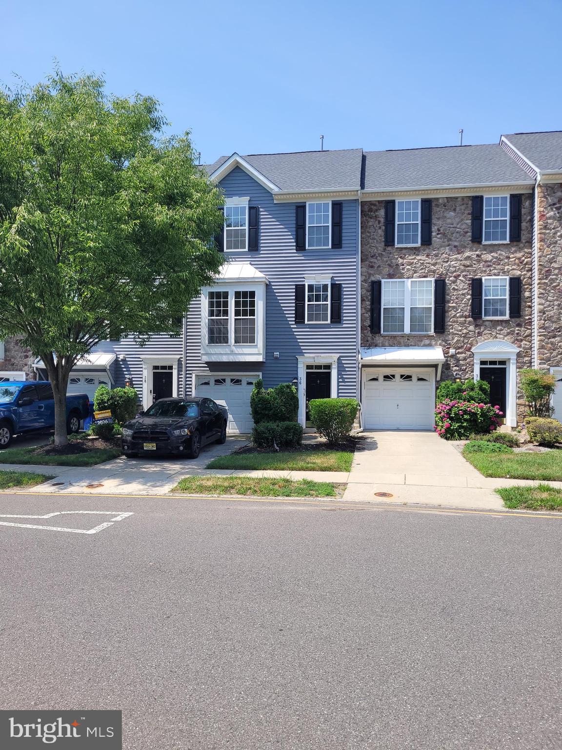 36 RIVER LANE