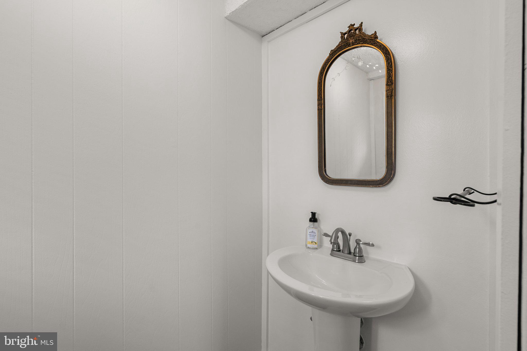 ASPEN HILL PARK - Residential