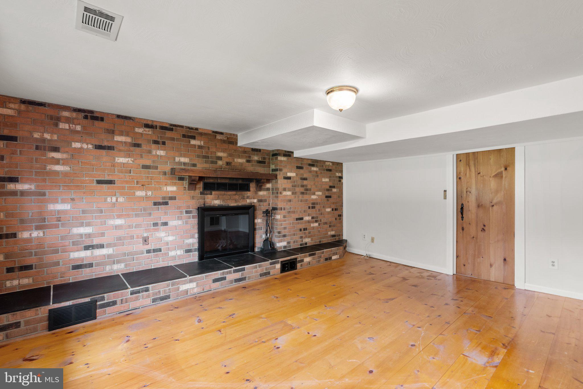 ASPEN HILL PARK - Residential