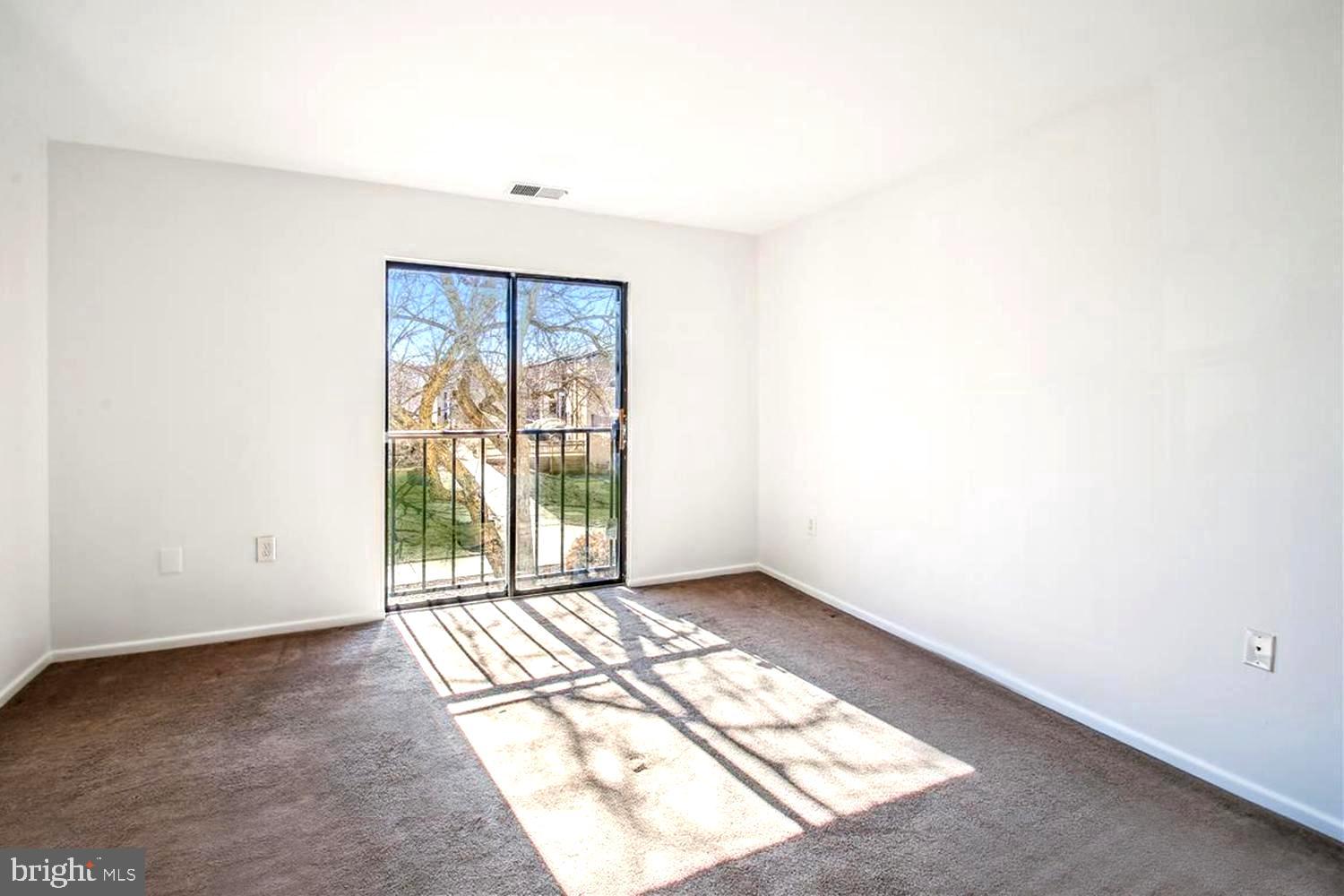 RIVA COMMONS - Residential