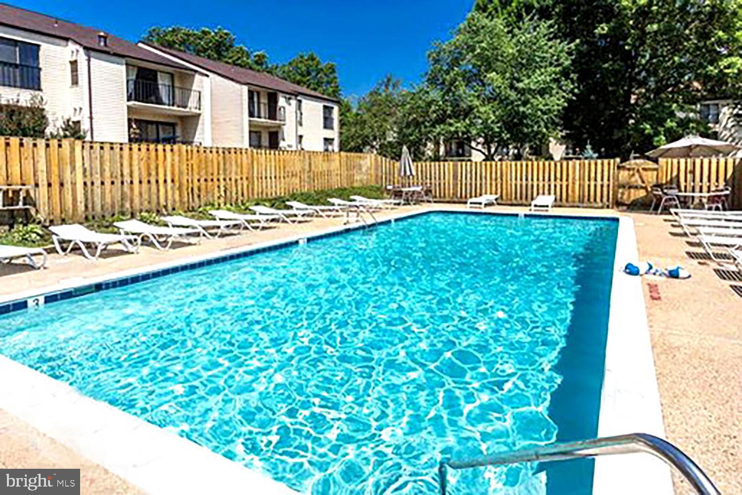 RIVA COMMONS - Residential