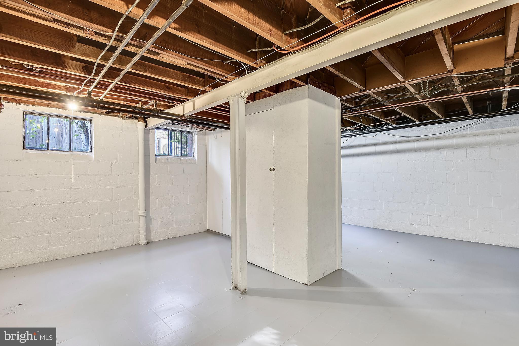 SILVER SPRING - Residential