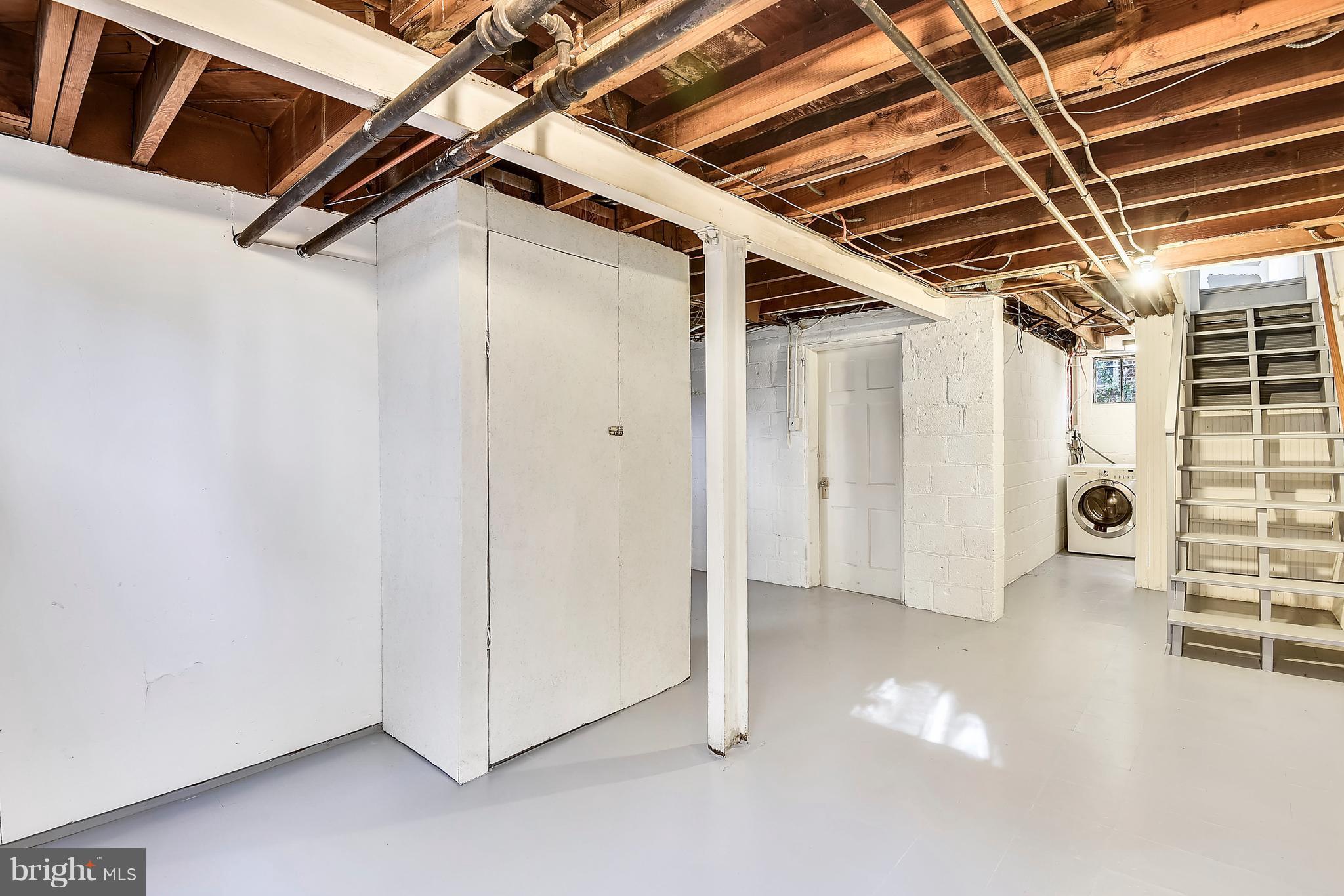 SILVER SPRING - Residential