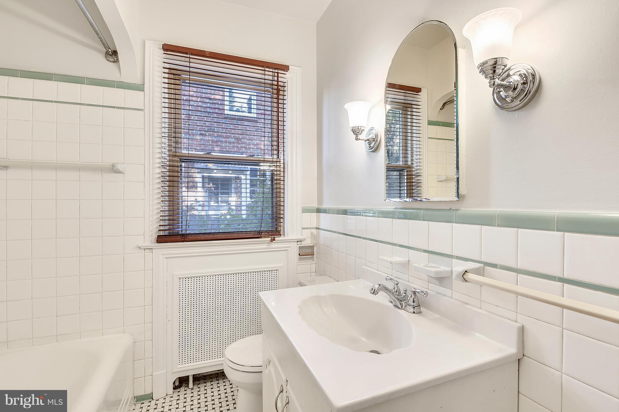 SILVER SPRING - Residential