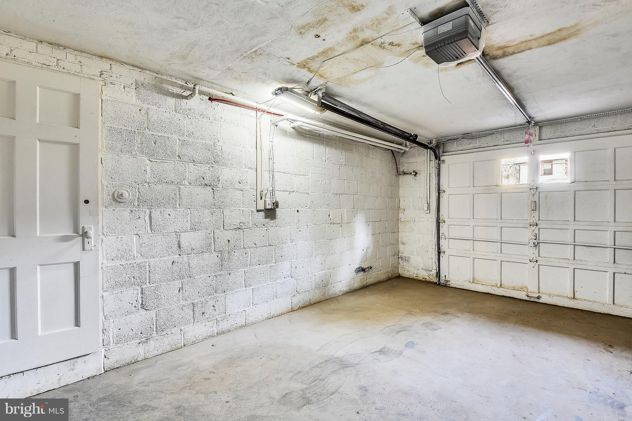 SILVER SPRING - Residential