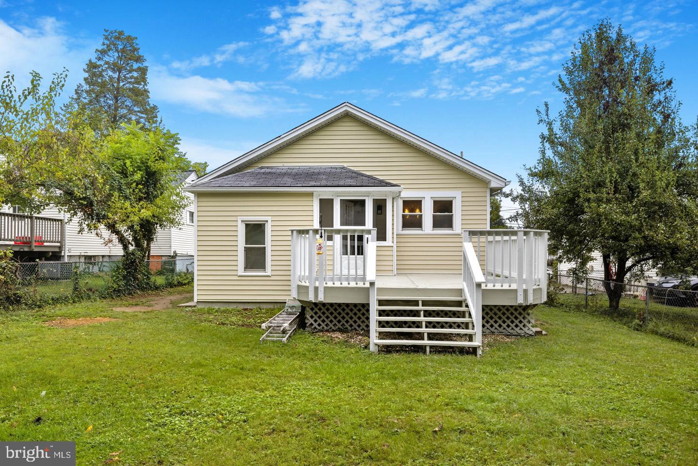 1106 SNOWDEN PLACE